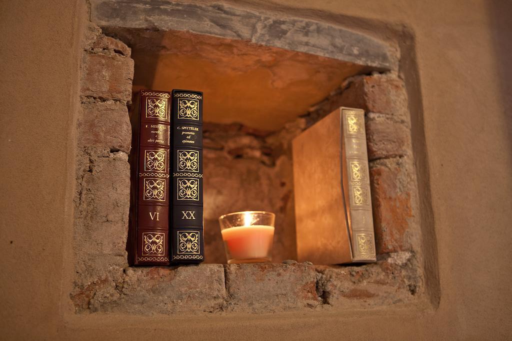 Castello Oldofredi Aparthotel Монте Изола Стая снимка
