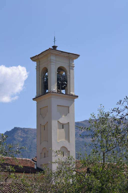 Castello Oldofredi Aparthotel Монте Изола Екстериор снимка